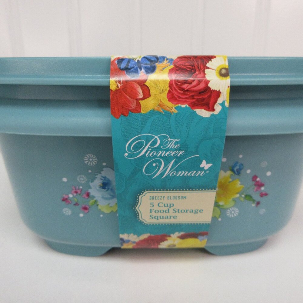 Pioneer Woman 5 Cup Plastic Food Storage Container with Lid Breezy Blossom Green